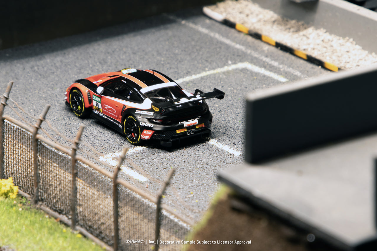 (PRE-ORDER) Tarmac Works 1:64 Porsche 911 GT3 R, DTM 2026, Bastian Buus