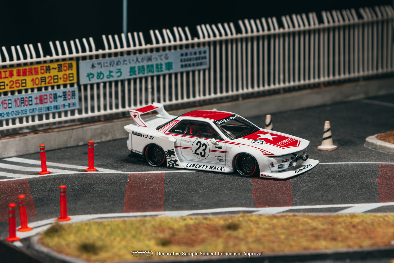 (PRE-ORDER) Tarmac Works 1:64 LB-KAIDO WORKS Nissan R32 Skyline, Tarmac