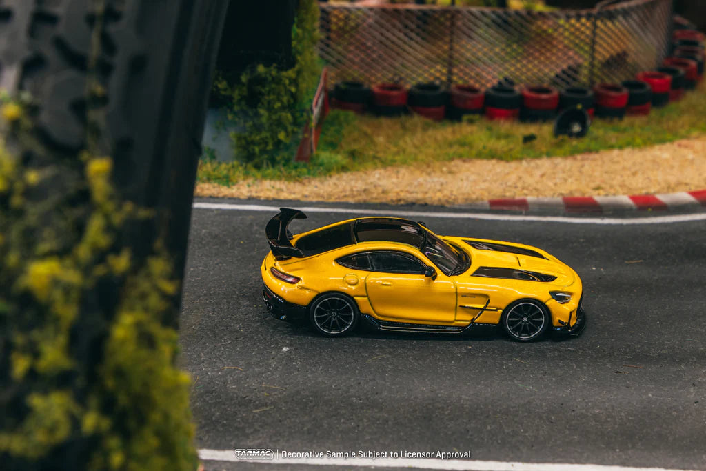 Tarmac Works 1:64 Mercedes-Benz AMG GT Black Series Shmee150