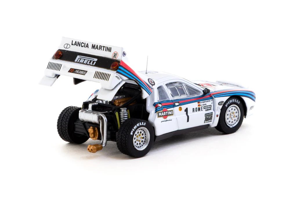 Tarmac Works 1:64 Lancia 037 Rally Monte Carlo 1983 #1 with Tarmac Cards