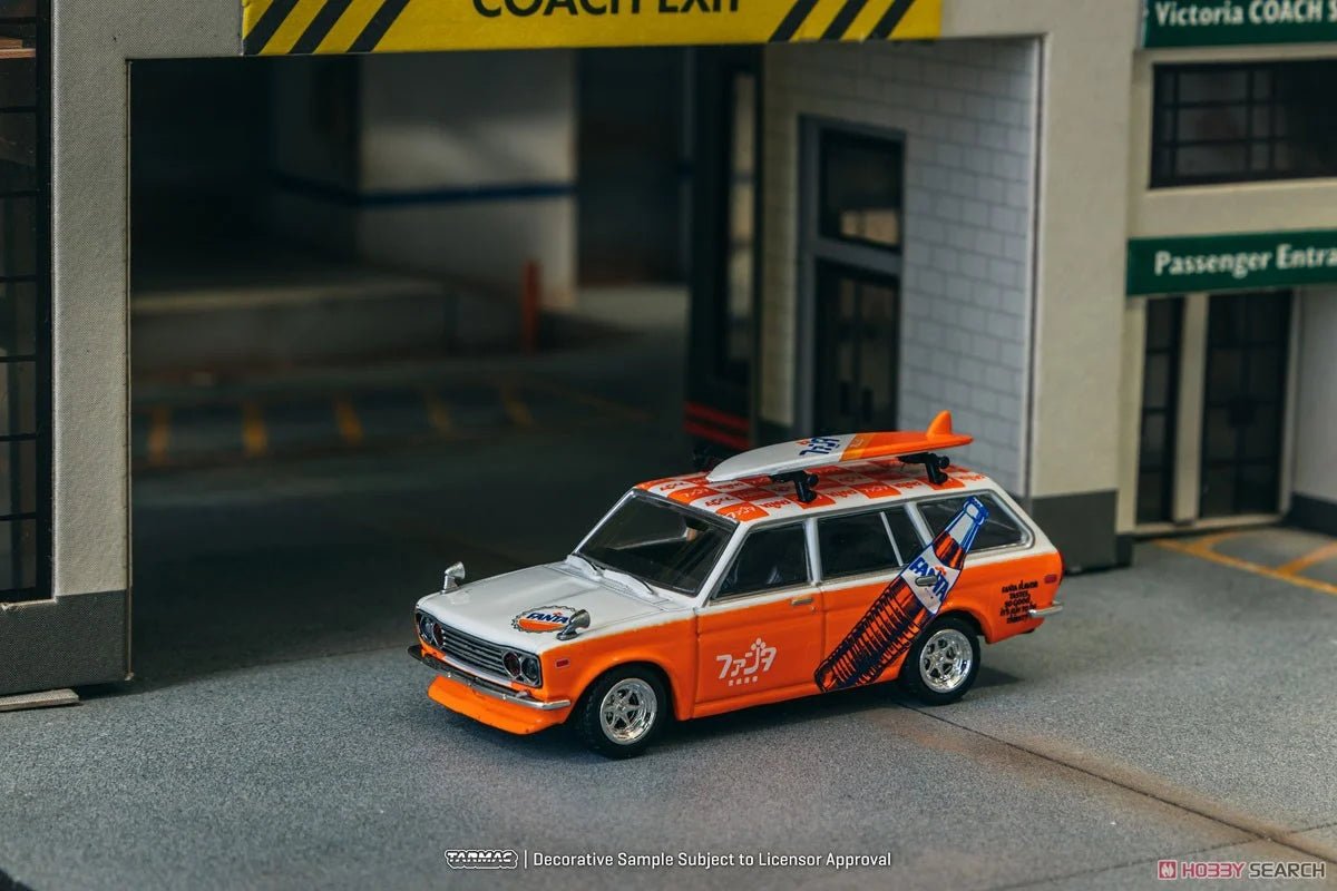 Tarmac Works 1:64 Datsun 510 Bluebird Wagon FANTA