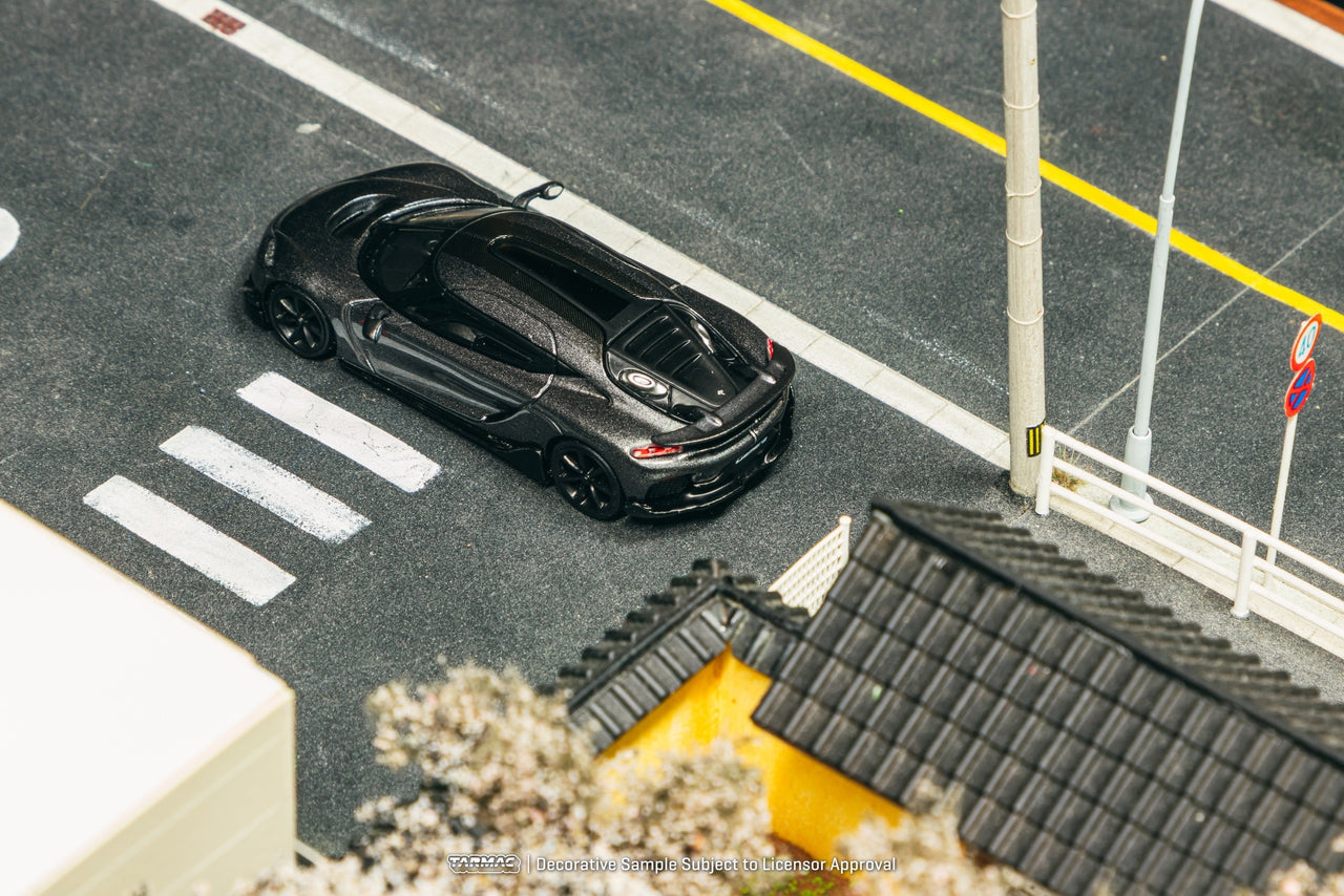Tarmac Works 1:64 Koenigsegg Gemera, Grey