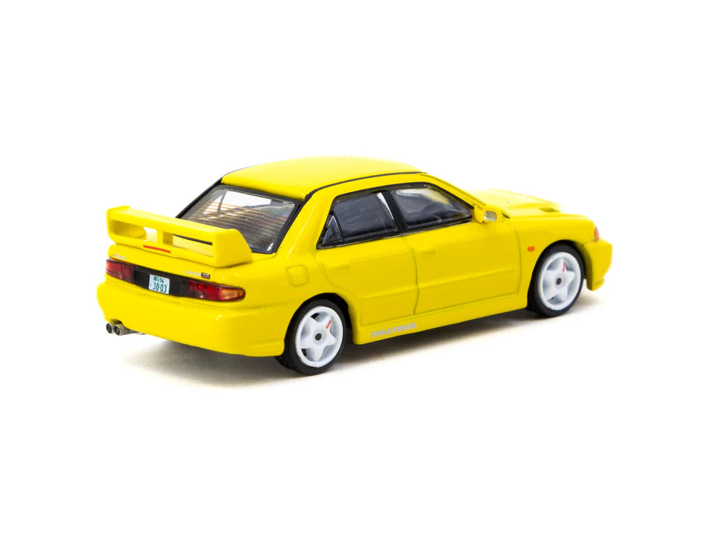 Tarmac Works 1:64 Mitsubishi Lancer GSR Evolution III Yellow w/ Trading Card