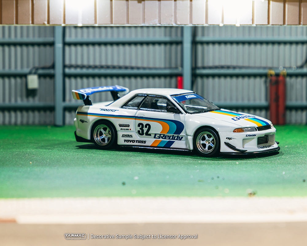 Tarmac Works 1:64 Nissan Skyline R32 Widebody Jonsibal Designworks ...