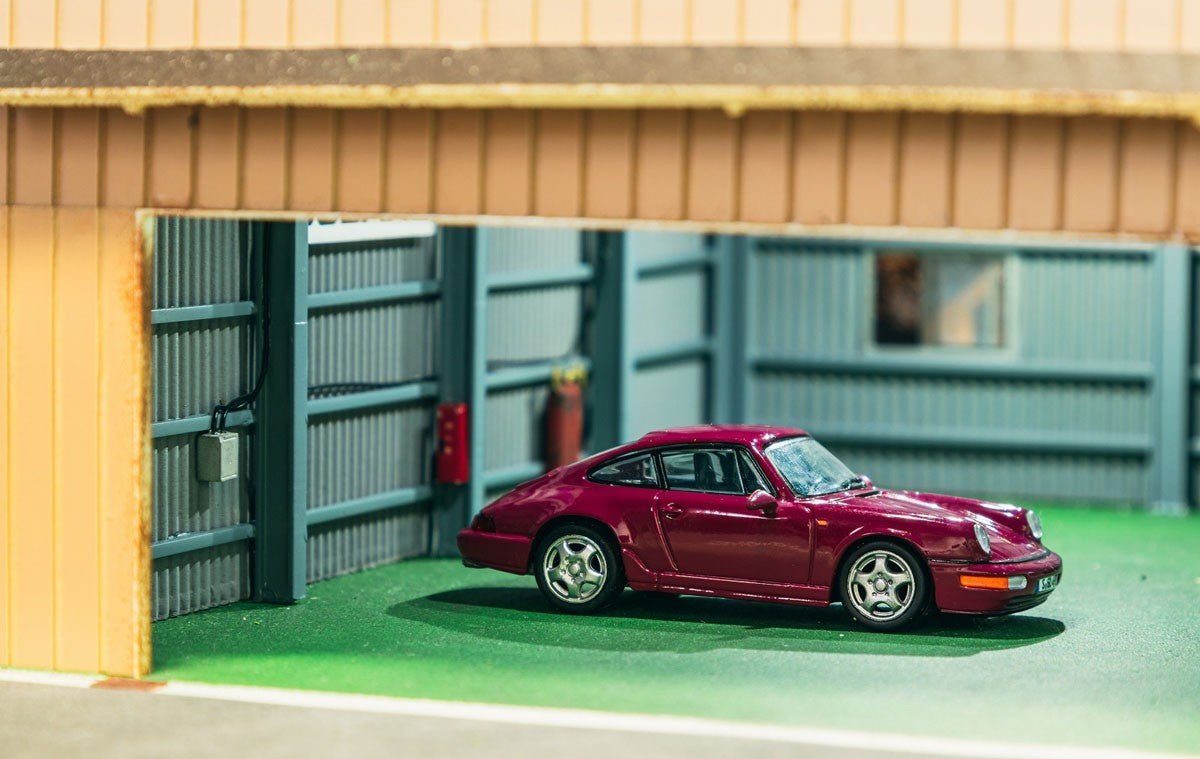 Tarmac Works 1:64 Porsche 911 964 RS Ruby Star