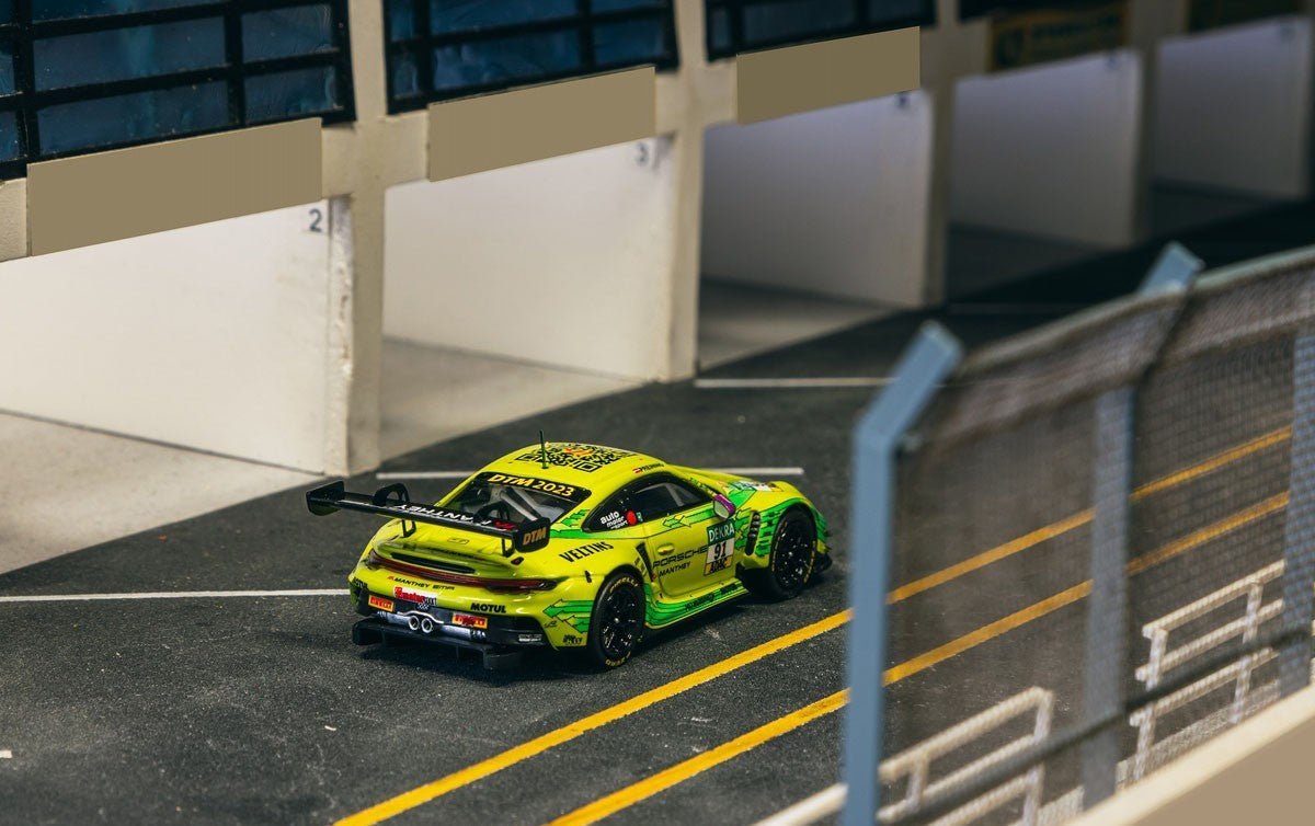 Tarmac Works 1:64 Porsche 911 GT3R DTM Champion 2023