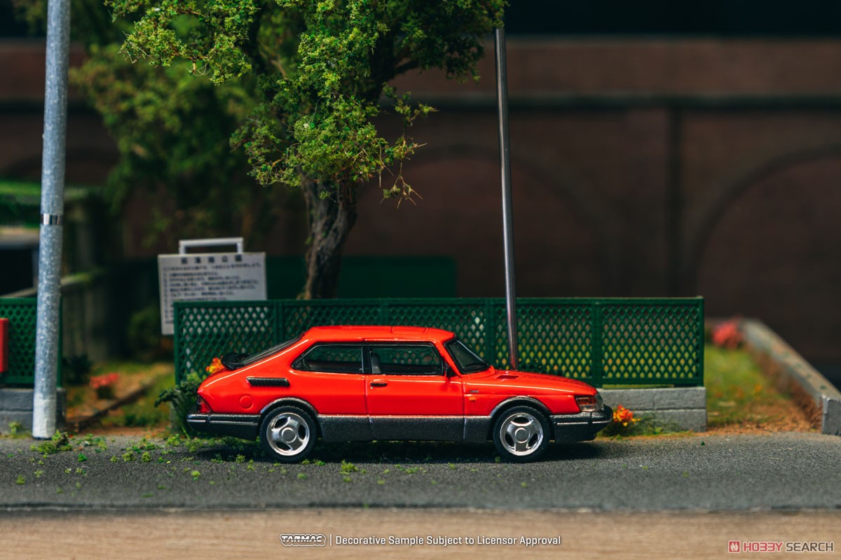 Tarmac Works 1:64 Saab 900 Turbo Red