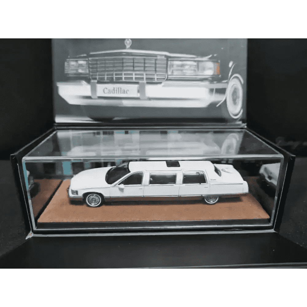 XG 1:64 Cadillac Fleetwood Limousine