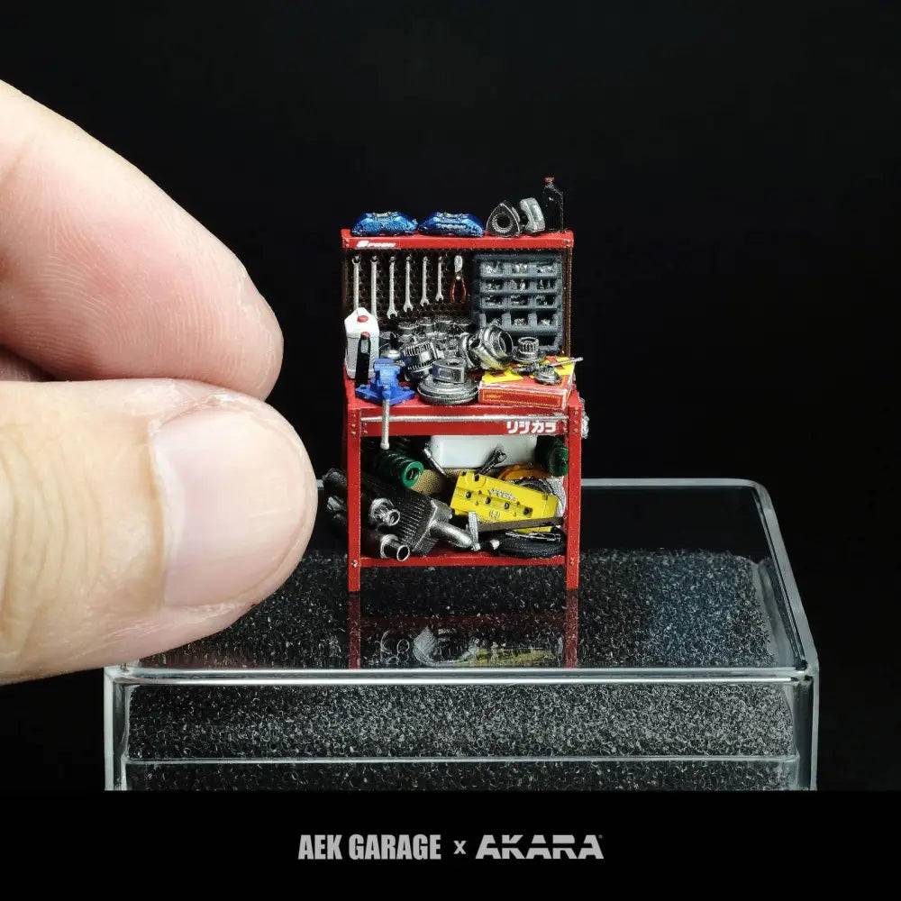 PRE-ORDER Akara x AEK Garage 1:64 Tools Table Red