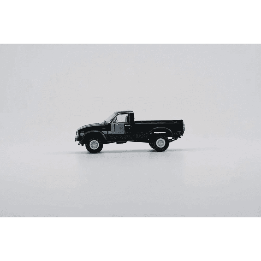 BM Creations 1:64 Toyota Hilux N60 N70