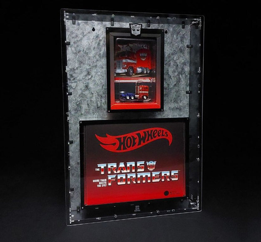 Hot Wheels 1:64 RLC Exclusive Mattel Creations Transformers Optimus Prime W/ Coval Case