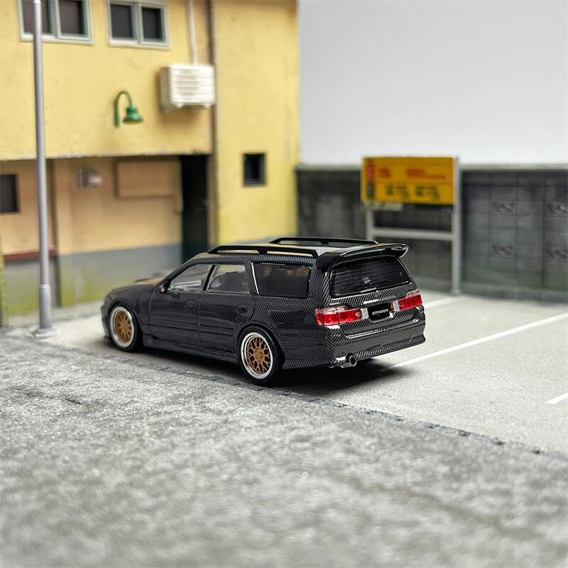 Zoom 1:64 Nissan Stagea w/R34 Front Black Carbon