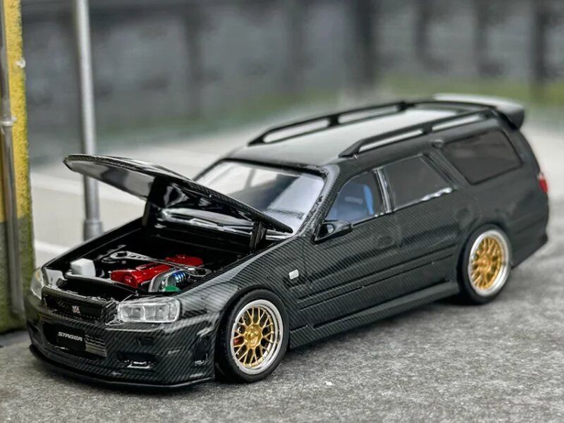 Zoom 1:64 Nissan Stagea w/R34 Front Black Carbon