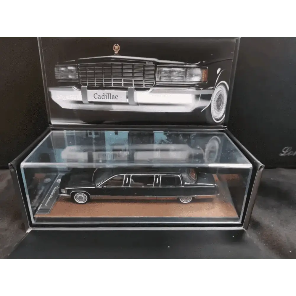 XG 1:64 Cadillac Fleetwood Limousine