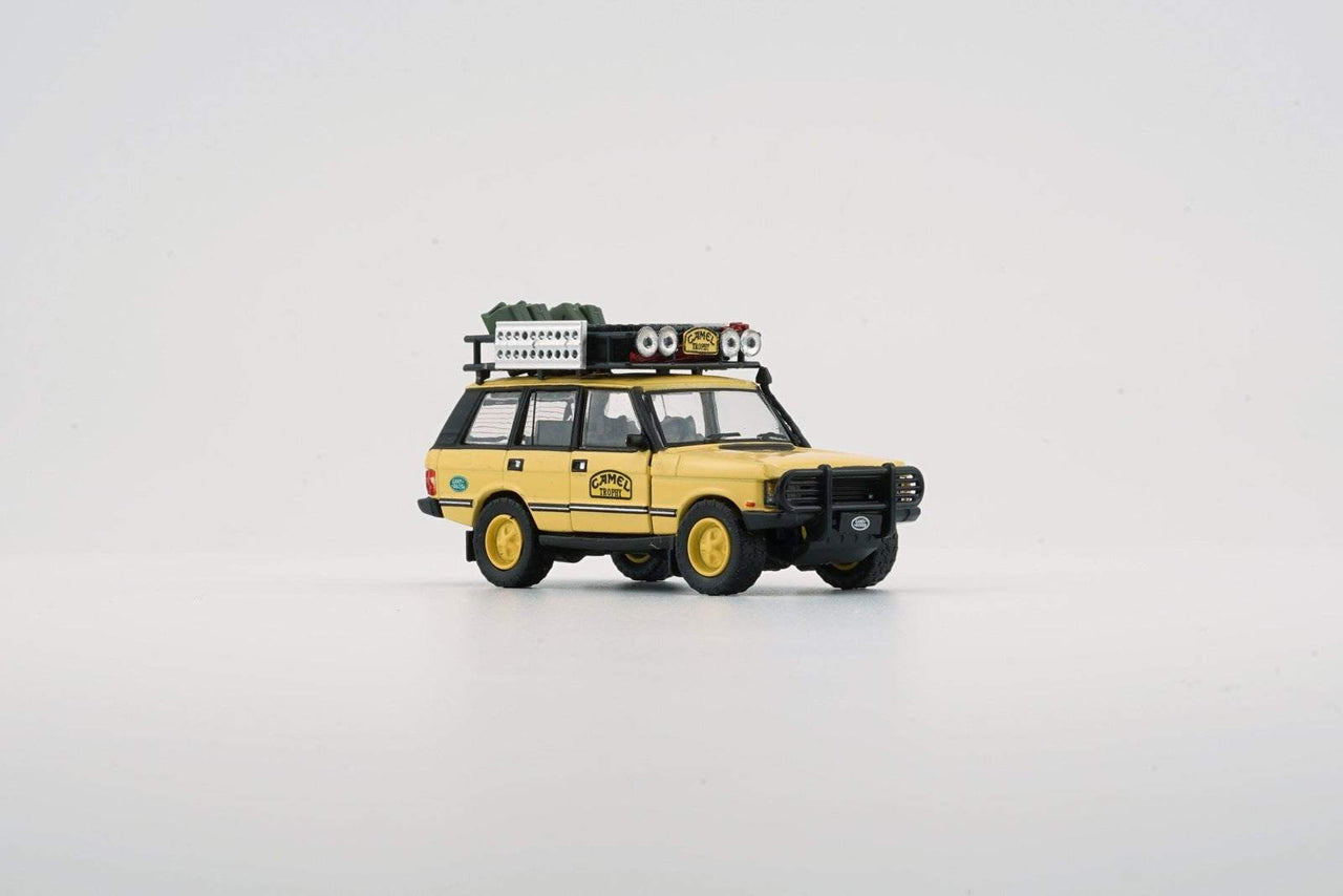 BM Creations 1:64 Land Rover Range Rover Classic LSE Camel w/ Accessory