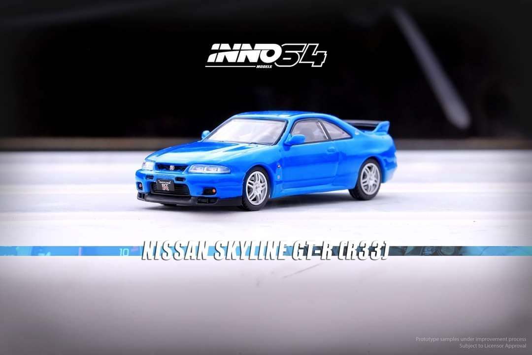 INNO64 1:64 Nissan Skyline R33 GT-R Blue